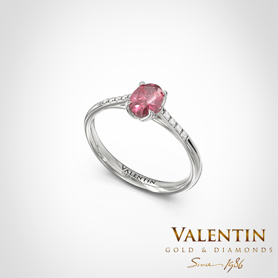 4761 Oval Amor Ruby White