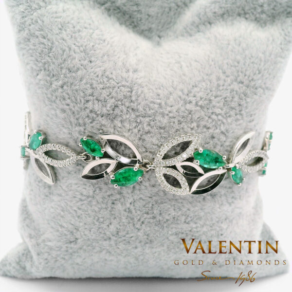 Гривна Marquise Emerald 8236 - Image 1